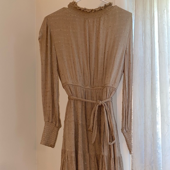 Tan/brown dress - Picture 2 of 4